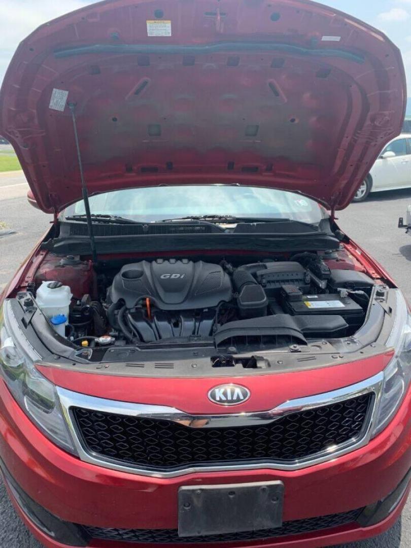 2013 Burgundy Kia Optima (5XXGM4A78DG) with an 2.4L I4 2.4L I4 engine, located at 4845 Woodbury Pike, Roaring Springs, PA, (814) 317-5008, (814) 317-5008, 40.250935, -78.366959 - Photo#12