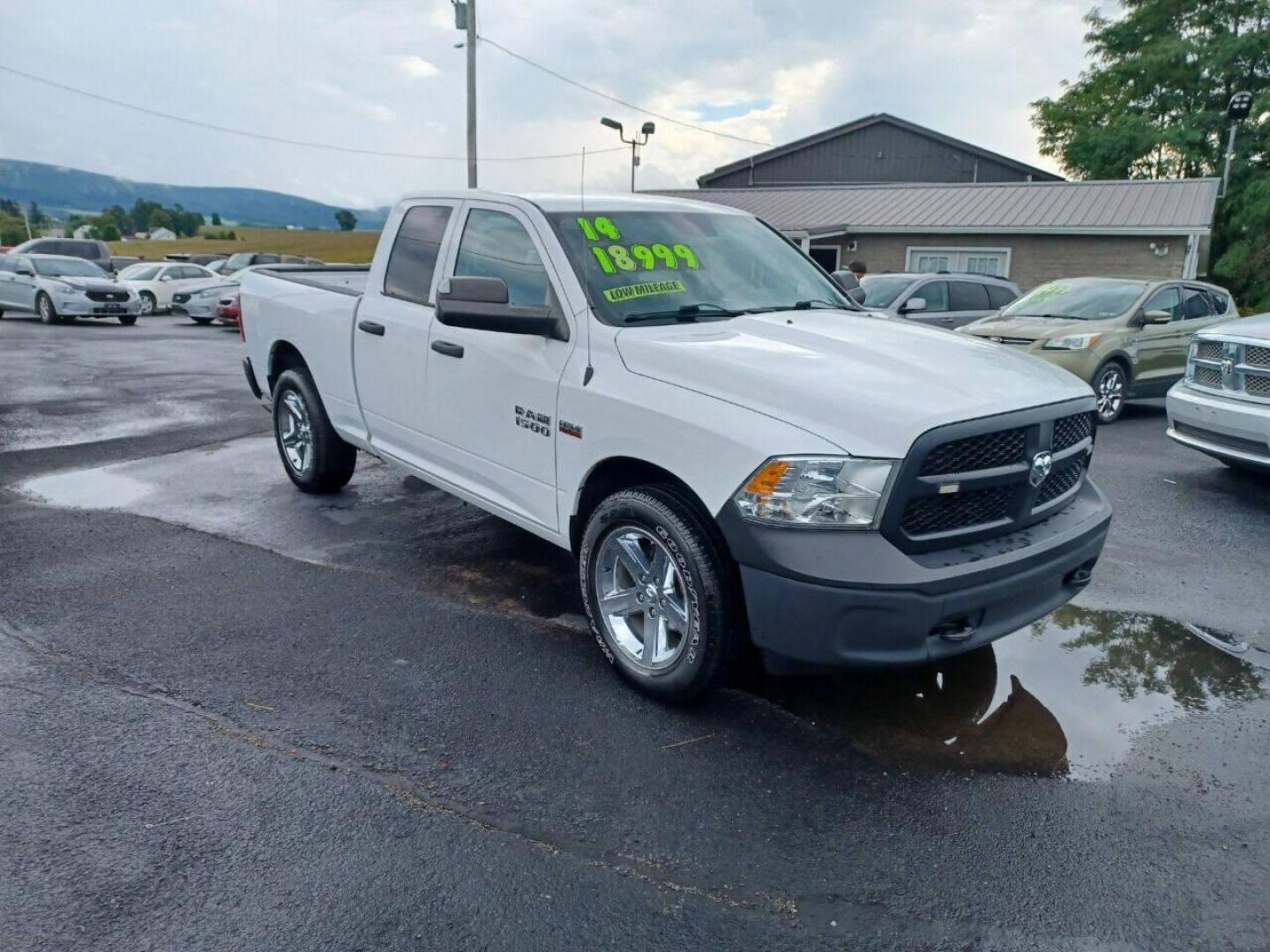 2014 White RAM 1500 (1C6RR7FTXES) with an 5.7L V8 5.7L V8 engine, located at 4845 Woodbury Pike, Roaring Springs, PA, (814) 317-5008, (814) 317-5008, 40.250935, -78.366959 - Photo#0