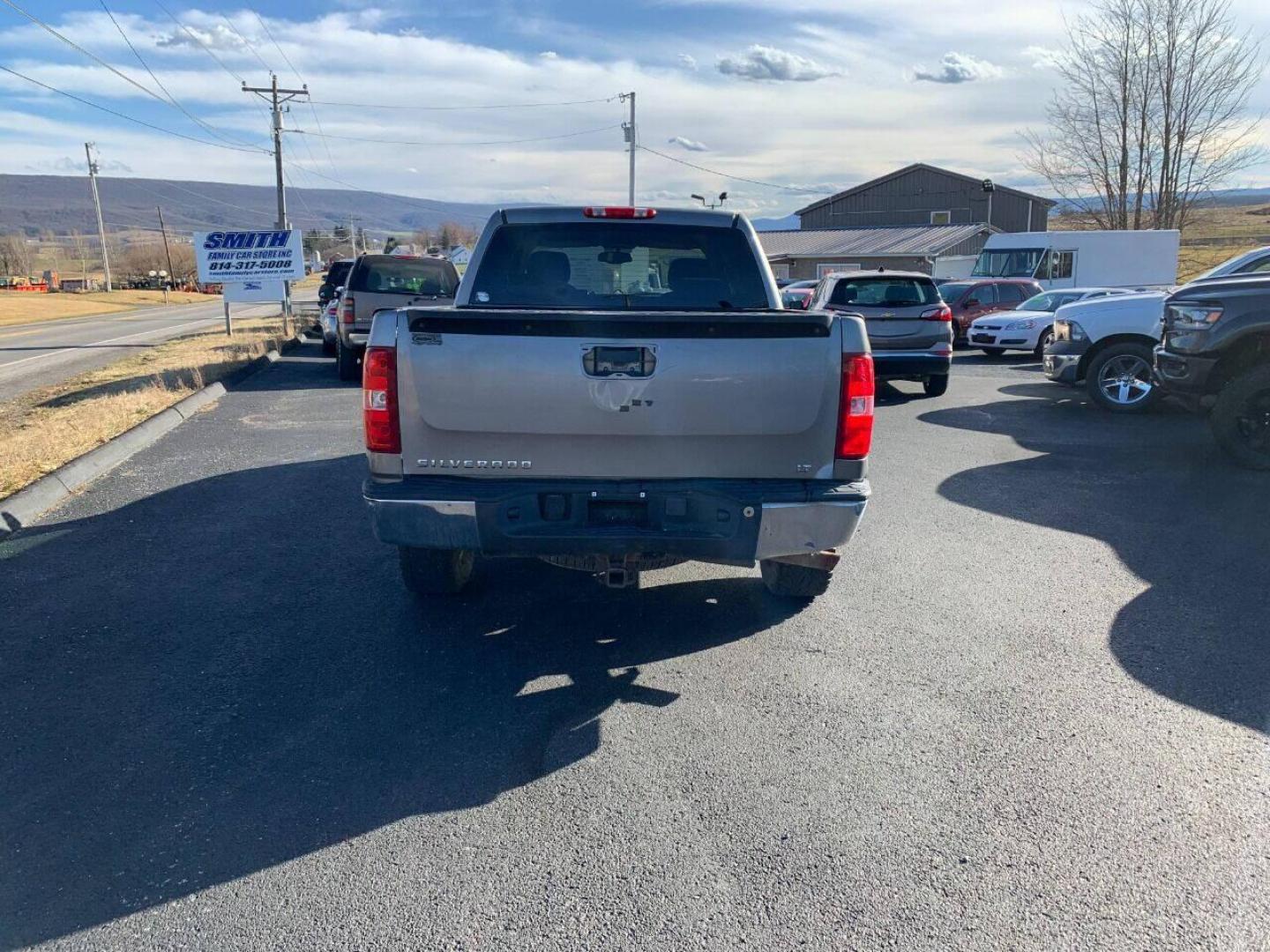 2007 Pewter Chevrolet Silverado 1500 (2GCEK13MX71) with an 5.3L V8 5.3L V8 engine, located at 4845 Woodbury Pike, Roaring Springs, PA, (814) 317-5008, (814) 317-5008, 40.250935, -78.366959 - Photo#2