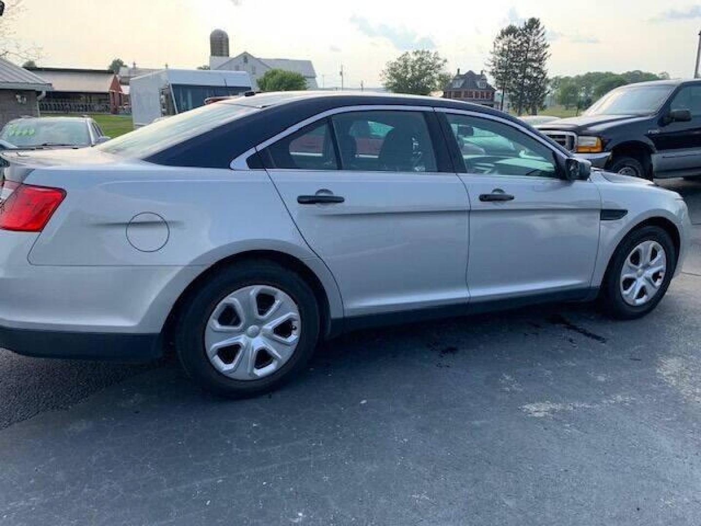 2016 Other Ford Taurus (1FAHP2MK7GG) with an 3.7L V6 3.7L V6 engine, located at 4845 Woodbury Pike, Roaring Springs, PA, (814) 317-5008, (814) 317-5008, 40.250935, -78.366959 - Photo#1