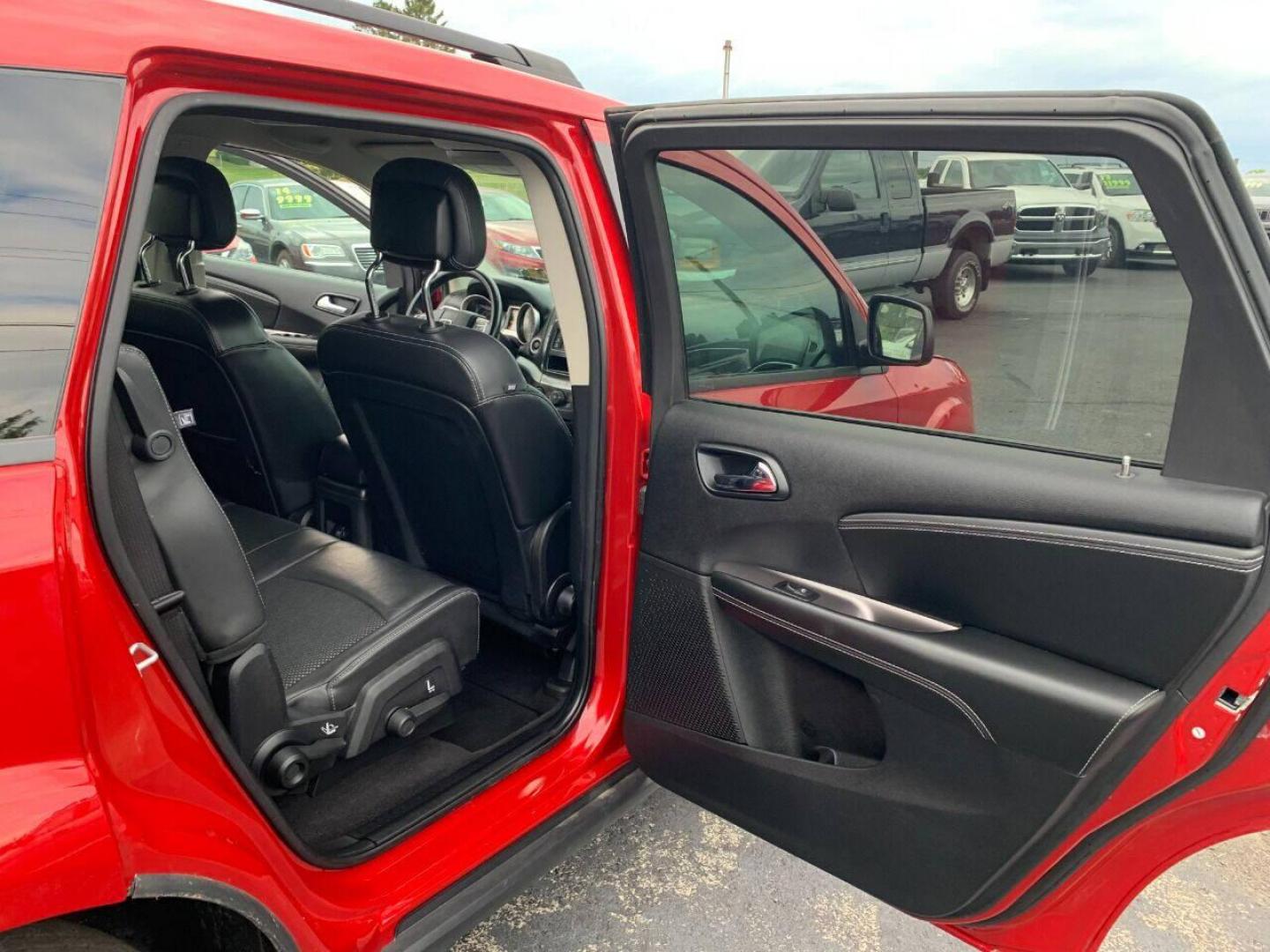 2018 Red Dodge Journey (3C4PDDAG6JT) with an 3.6L V6 3.6L V6 engine, located at 4845 Woodbury Pike, Roaring Springs, PA, (814) 317-5008, (814) 317-5008, 40.250935, -78.366959 - Photo#3