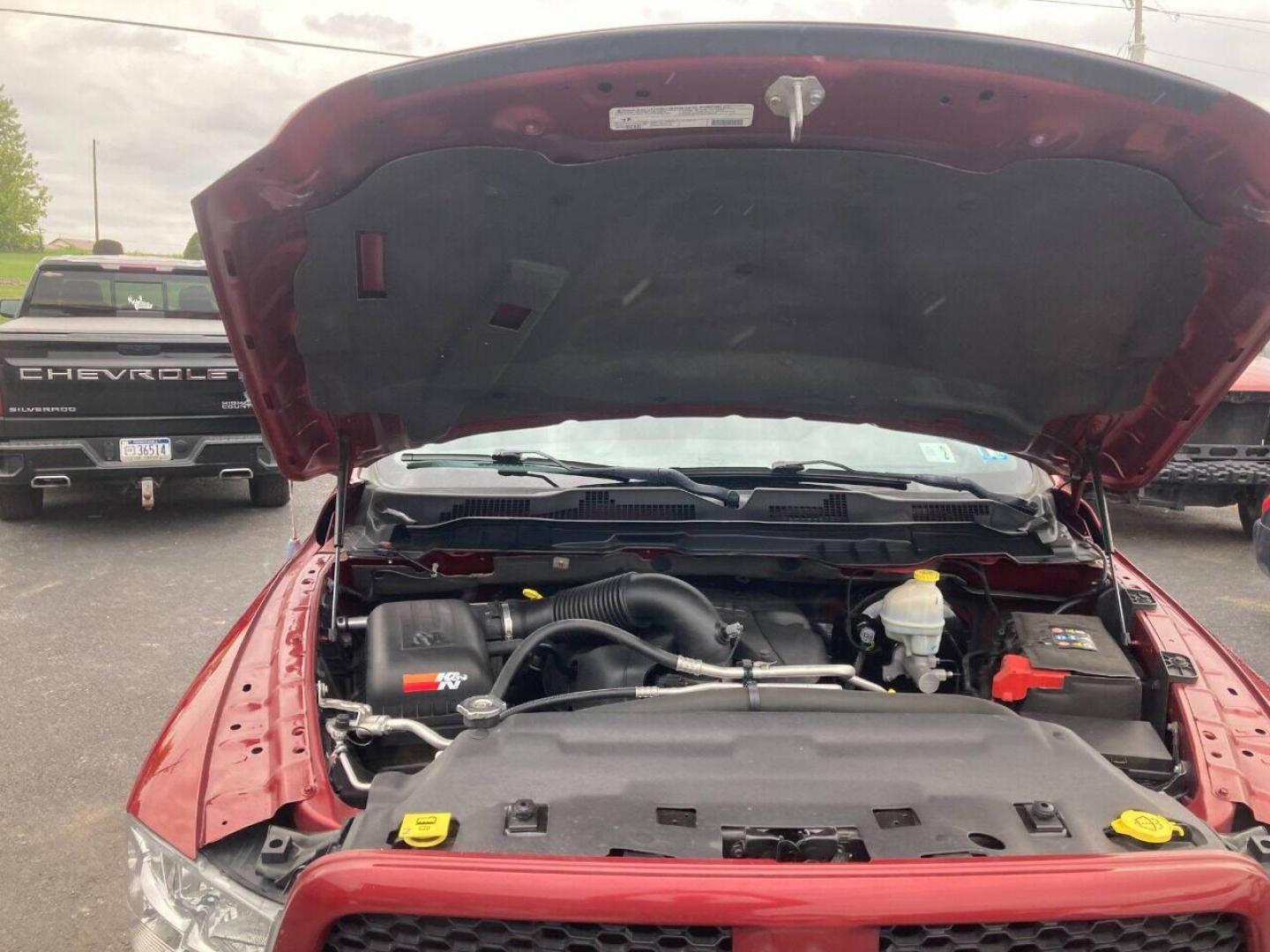 2013 Burgundy RAM 1500 (3C6JR7AT5DG) with an 5.7L V8 5.7L V8 engine, located at 4845 Woodbury Pike, Roaring Springs, PA, (814) 317-5008, (814) 317-5008, 40.250935, -78.366959 - Photo#2