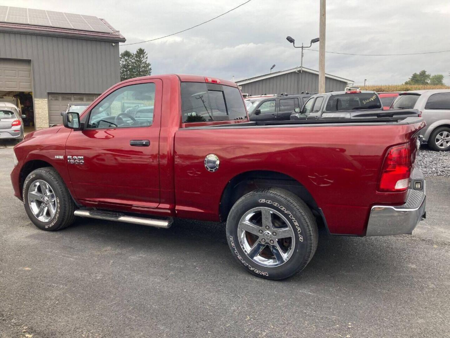 2013 Burgundy RAM 1500 (3C6JR7AT5DG) with an 5.7L V8 5.7L V8 engine, located at 4845 Woodbury Pike, Roaring Springs, PA, (814) 317-5008, (814) 317-5008, 40.250935, -78.366959 - Photo#6