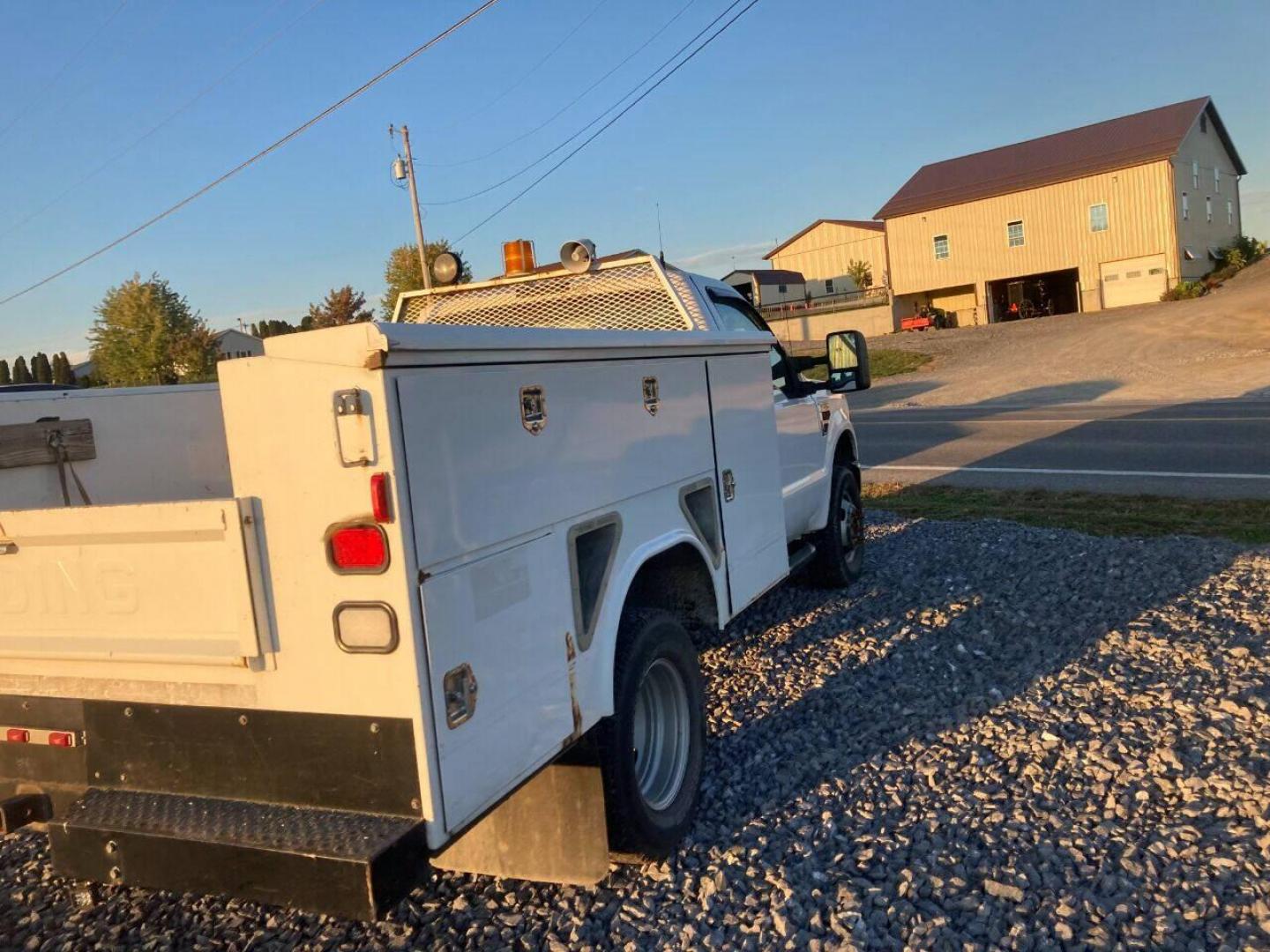 2008 White Ford F-350 Super Duty (1FDWF37R68E) with an 6.4L V8 Twin Turbo 6.4L V8 engine, located at 4845 Woodbury Pike, Roaring Springs, PA, (814) 317-5008, (814) 317-5008, 40.250935, -78.366959 - 2009 Ford F-350, 170k, diesel, 6 speed manual, air conditioning, 4x4. Truck is super clean! Southern vehicle! Rust free cab and undercarriage. Paint still on the frame. Truck was very well maintained! Super clean inside! If interested, please call 814-317-5008 or 814-497-4383. - Photo#2