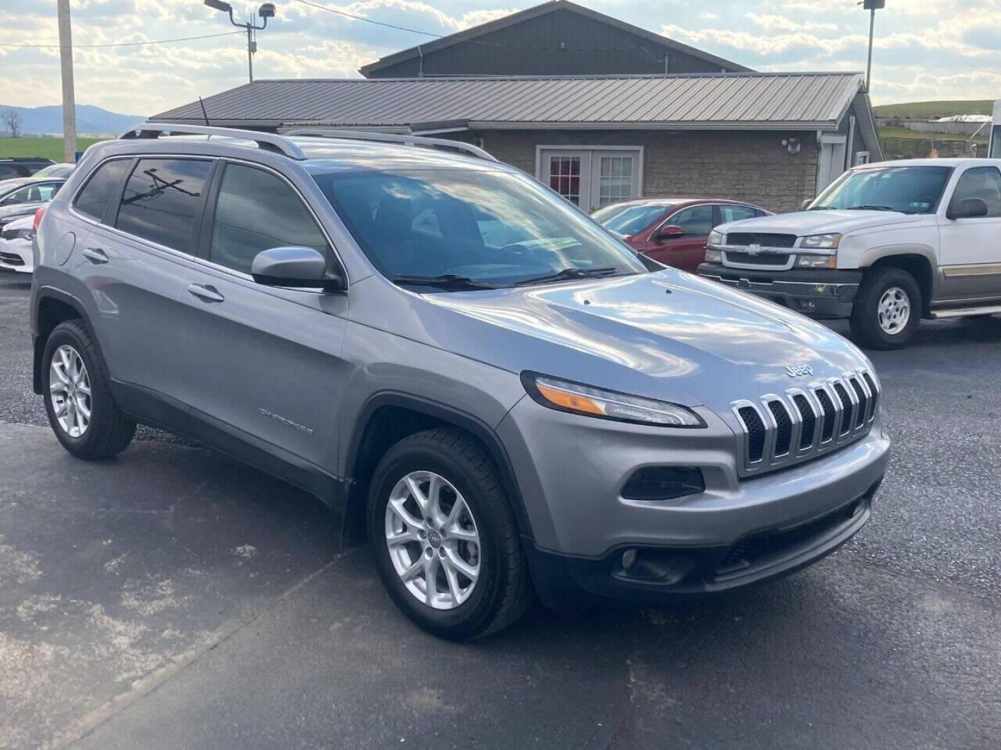 2014 Other Jeep Cherokee (1C4PJMCS5EW) with an 3.2L V6 3.2L V6 engine, located at 4845 Woodbury Pike, Roaring Springs, PA, (814) 317-5008, (814) 317-5008, 40.250935, -78.366959 - Photo#0