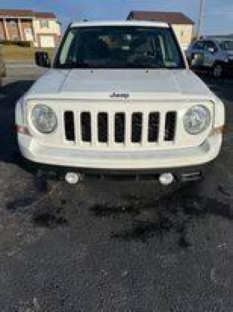 2017 White Jeep Patriot (1C4NJRBB6HD) with an 2.4L I4 2.4L I4 engine, located at 4845 Woodbury Pike, Roaring Springs, PA, (814) 317-5008, (814) 317-5008, 40.250935, -78.366959 - Photo#2