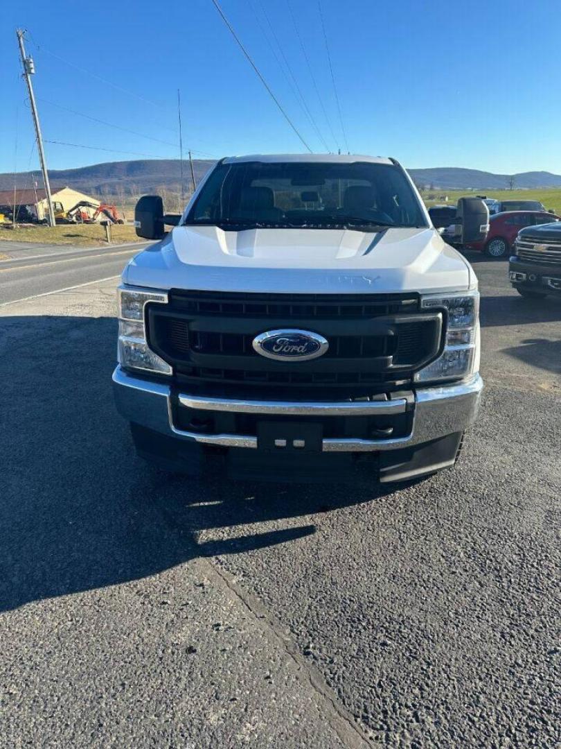 2020 White Ford F-250 Super Duty (1FT7X2BT7LE) with an 6.7L V8 Turbocharger 6.7L V8 engine, located at 4845 Woodbury Pike, Roaring Springs, PA, (814) 317-5008, (814) 317-5008, 40.250935, -78.366959 - Photo#1