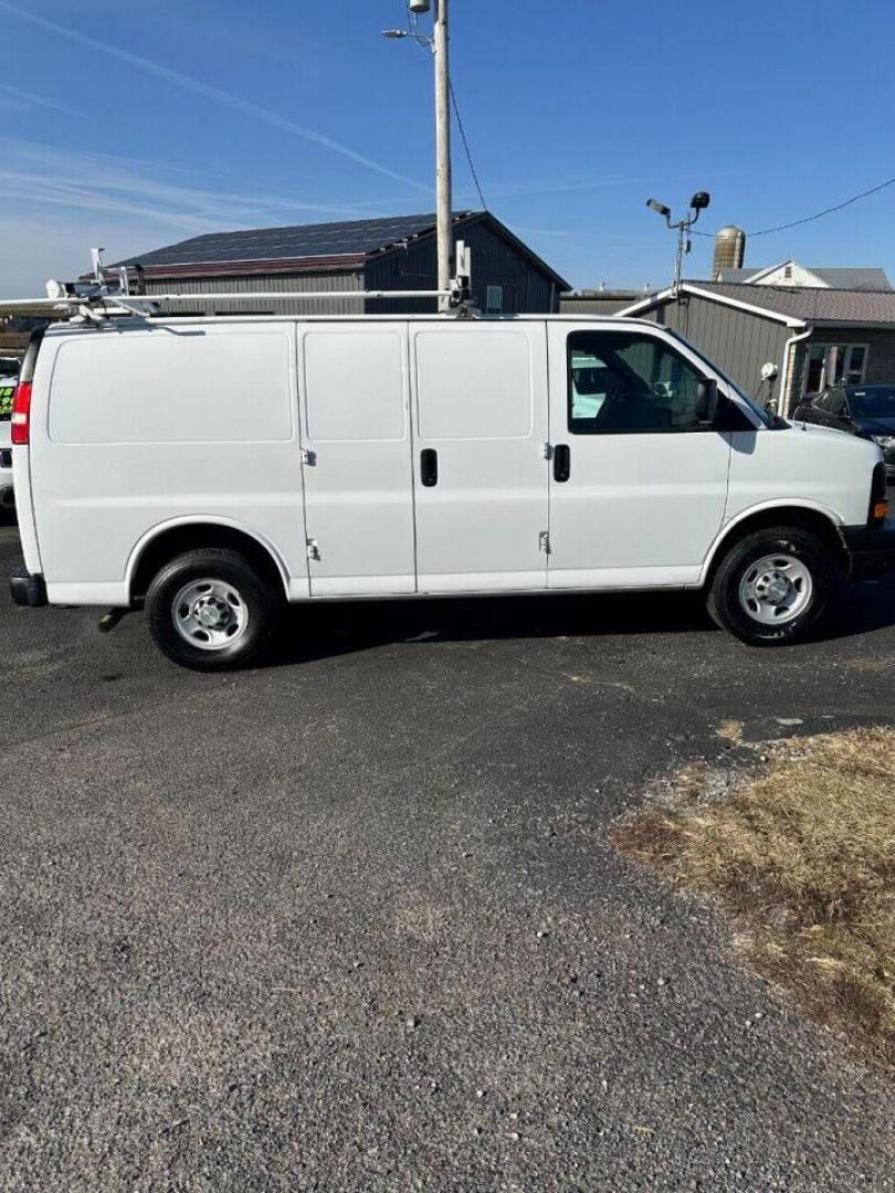 2015 White Chevrolet Express (1GCWGFCF8F1) with an 4.8L V8 4.8L V8 engine, located at 4845 Woodbury Pike, Roaring Springs, PA, (814) 317-5008, (814) 317-5008, 40.250935, -78.366959 - Photo#0