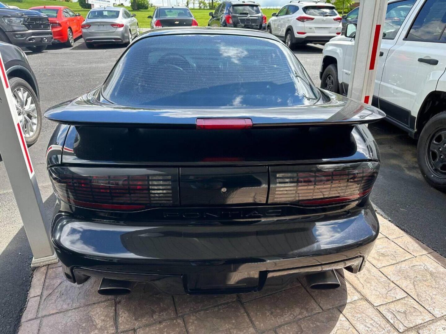 1995 Black Pontiac Firebird (2G2FV22P7S2) with an 5.7L V8 5.7L V8 engine, located at 4845 Woodbury Pike, Roaring Springs, PA, (814) 317-5008, (814) 317-5008, 40.250935, -78.366959 - Photo#2