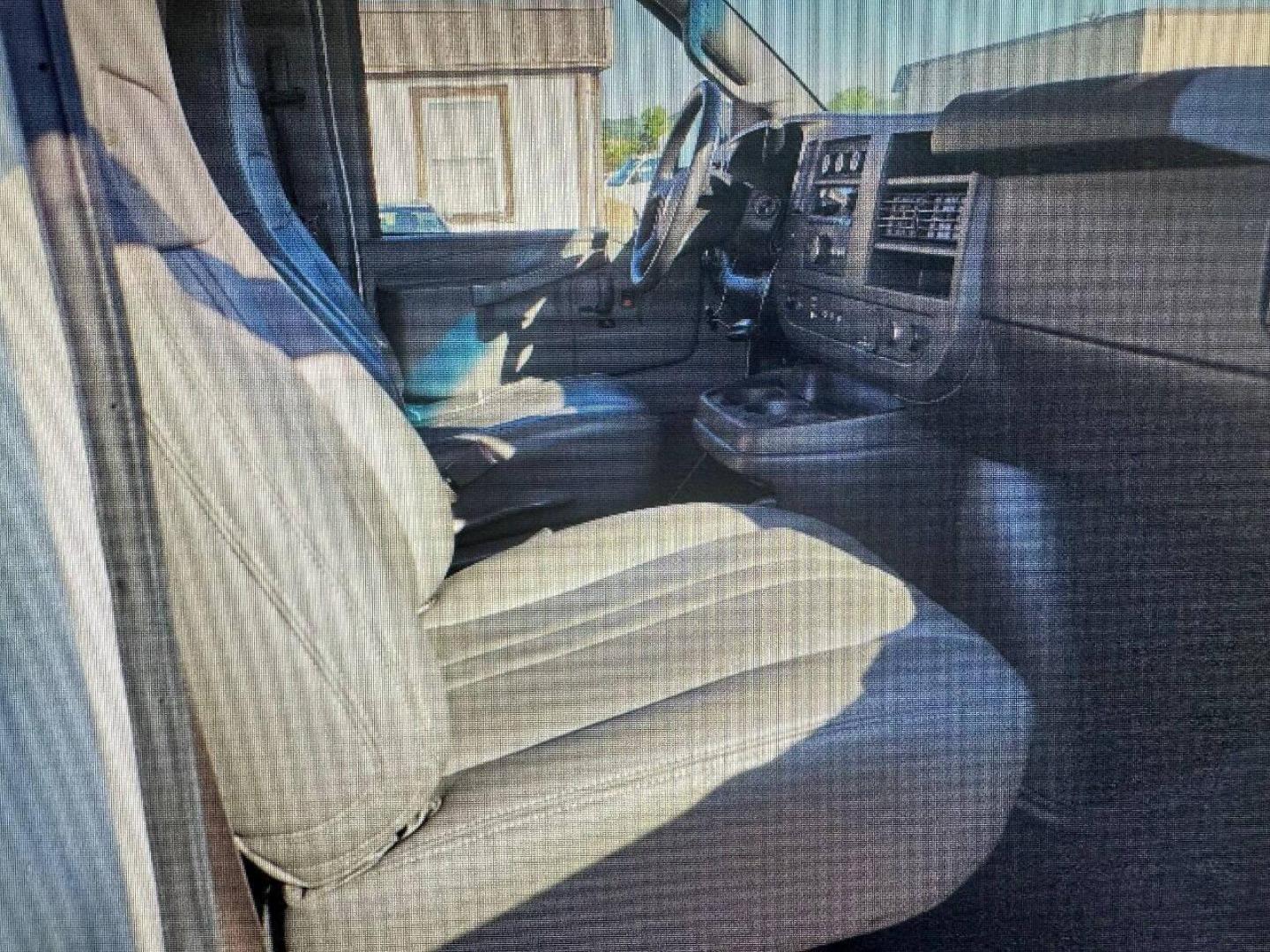 2021 White Chevrolet Express (1GCWGAF70M1) with an 6.6L V8 6.6L V8 engine, located at 4845 Woodbury Pike, Roaring Springs, PA, (814) 317-5008, (814) 317-5008, 40.250935, -78.366959 - 2021 Chevrolet express 2500 cargo van, 6.6 l v8 rear wheel drive, automatic transmission, vinyl floor and seating, power windows and locks, air conditioning, back up camera, blind spot monitoring, rear parking aid and tire monitoring. well maintained company vehicle southern van rust free if inter - Photo#11