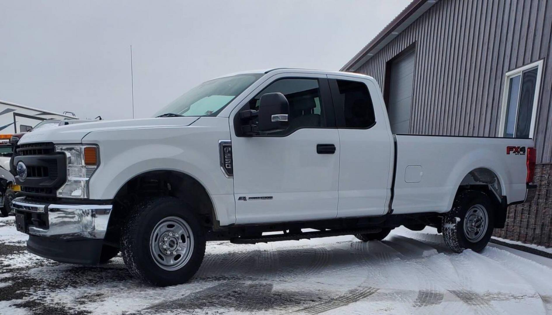 2020 White Ford F-250 Super Duty (1FT7X2BTXLE) with an 6.7L V8 Turbocharger 6.7L V8 engine, located at 4845 Woodbury Pike, Roaring Springs, PA, (814) 317-5008, (814) 317-5008, 40.250935, -78.366959 - Photo#3